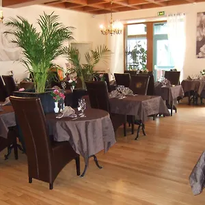 Logis L'ecu De France 3* Mauriac (Cantal)